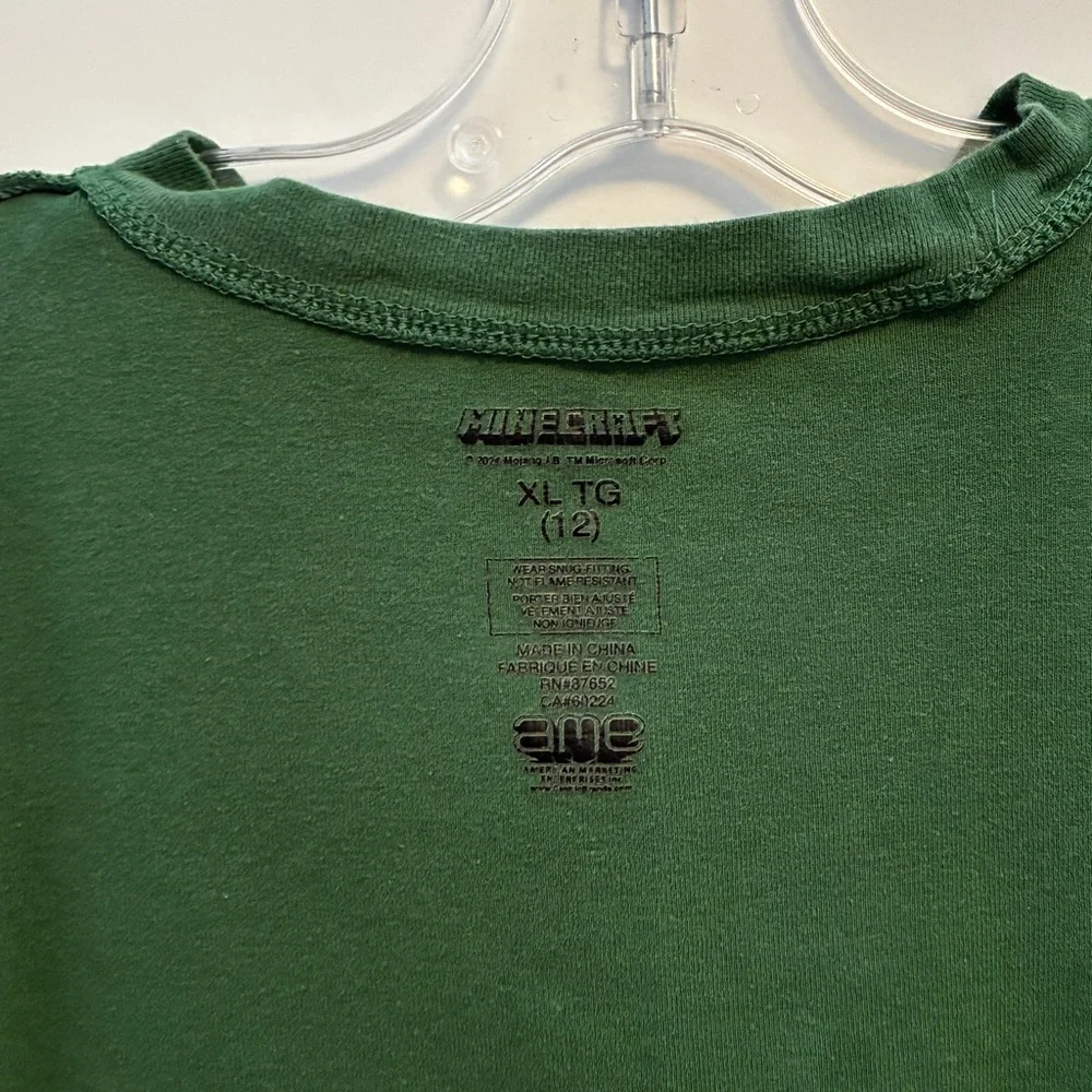 Old Navy Boy's Snug-Fit Minecraft Pajama Set Green Size XL (12)